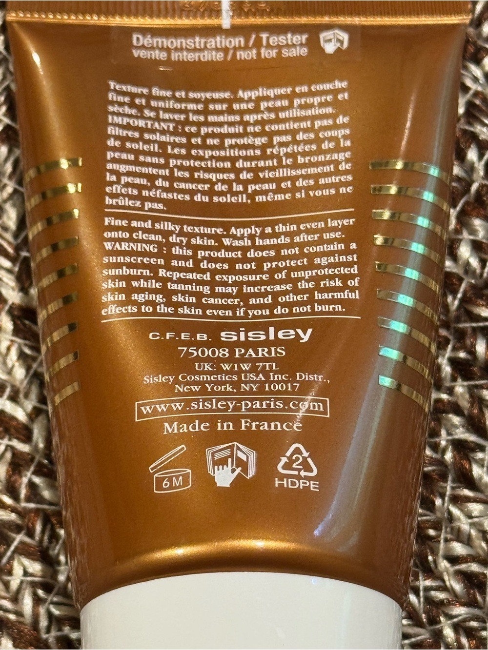 Sisley Bronze Self-Tanning Facial - Picture 2 of 3